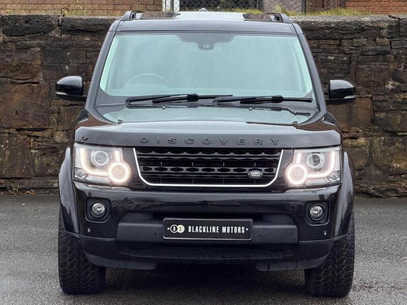 Land Rover Discovery view 2