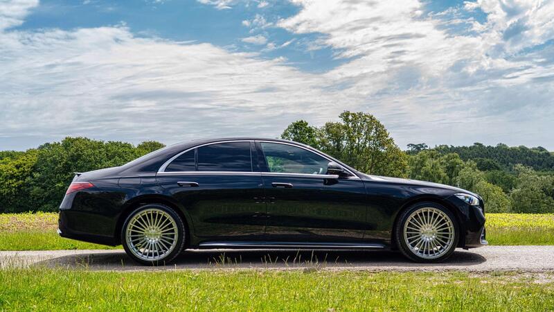 Mercedes-Benz S-Class view 4