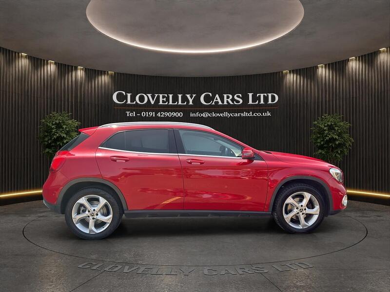 Mercedes-Benz Gla view 2