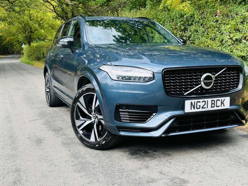 Volvo XC90 view 2
