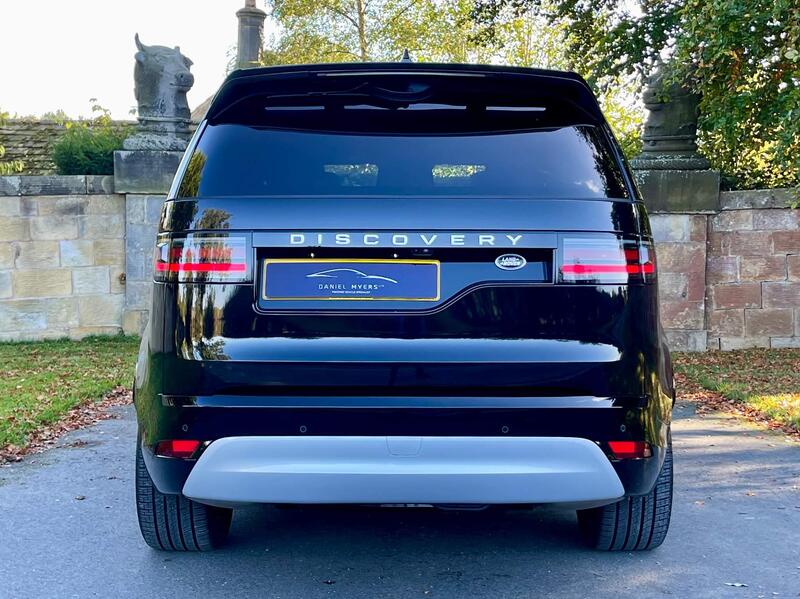 Land Rover Discovery view 2