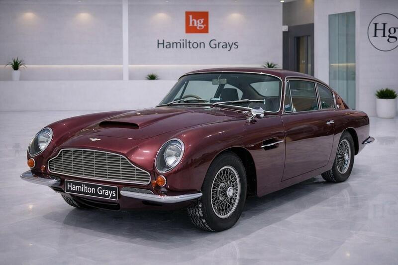 Aston Martin DB6 view 5