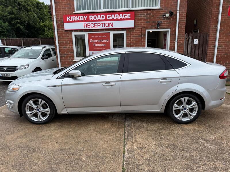 Ford Mondeo view 5