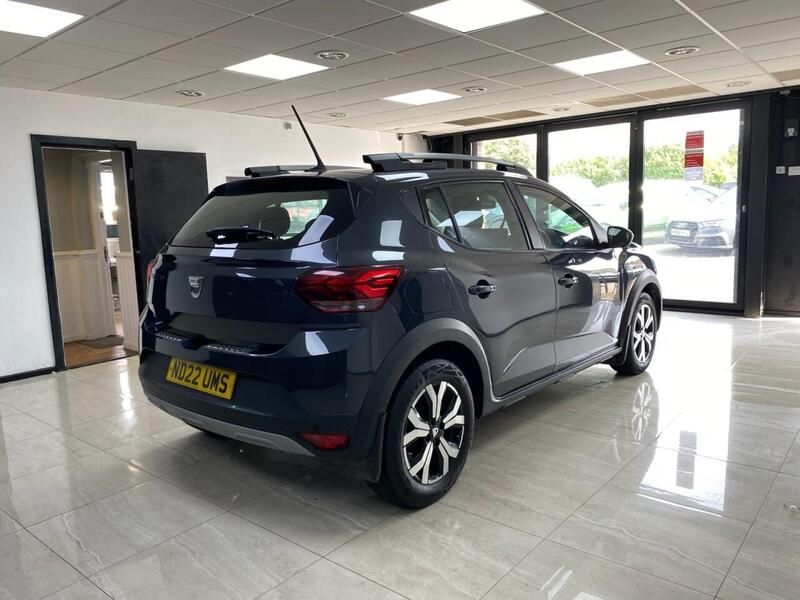 Dacia Sandero Stepway view 3