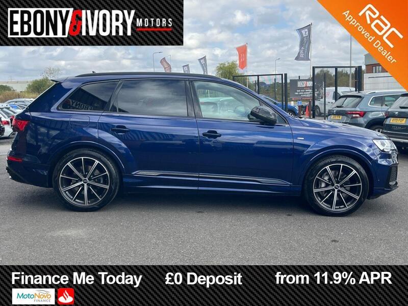 Audi Q7 view 6
