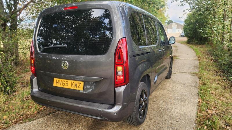 2019 Vauxhall Combo Life — photo 13
