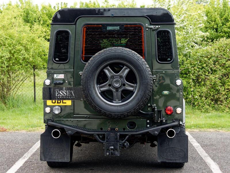 Land Rover Defender view 10