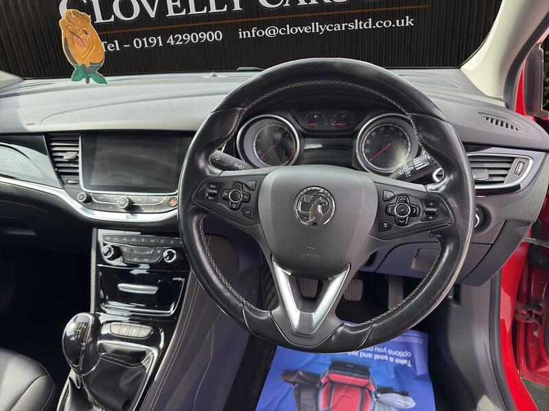 Vauxhall Astra view 4