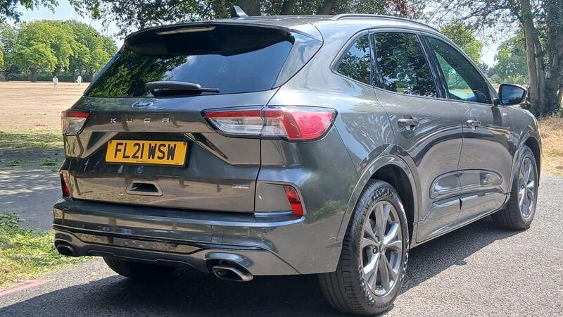 Ford Kuga view 3
