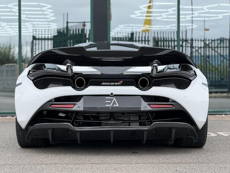 Mclaren 720s view 7