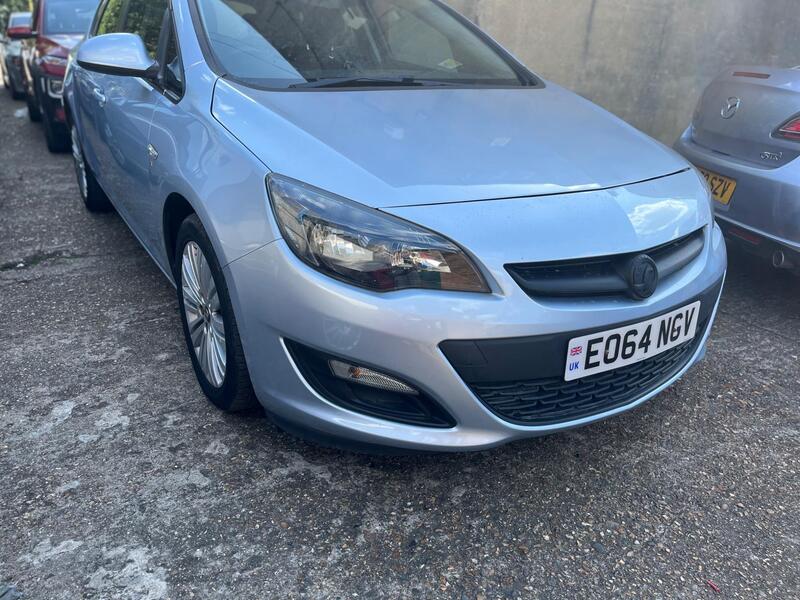 Vauxhall Astra view 2