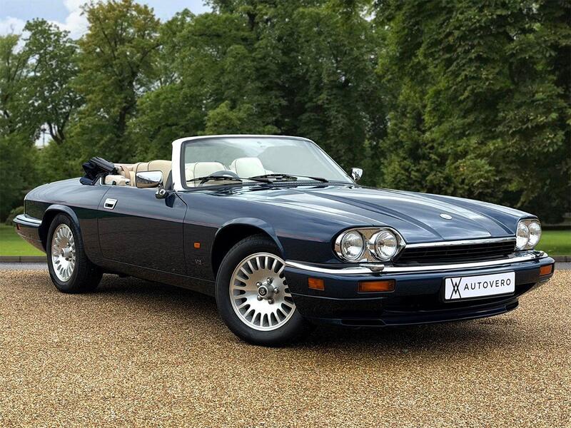 Jaguar XJS view 3