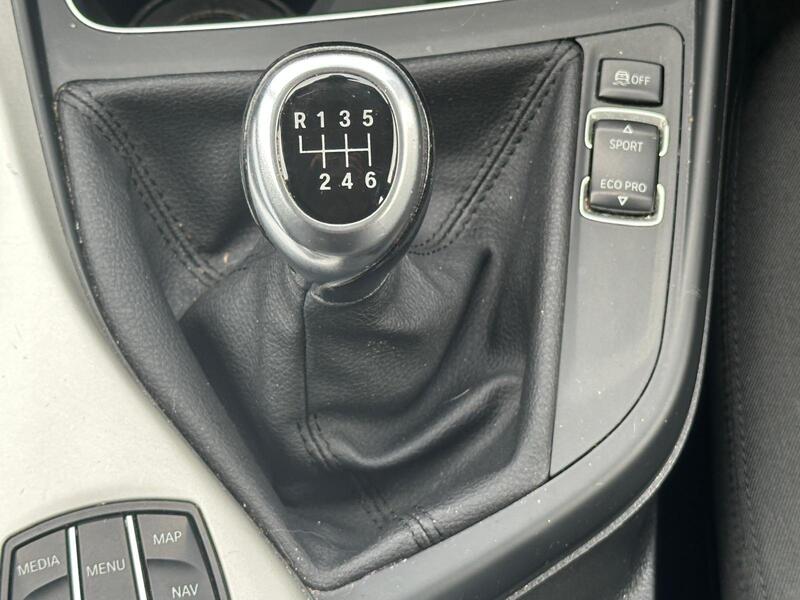 BMW 1 Series view 19