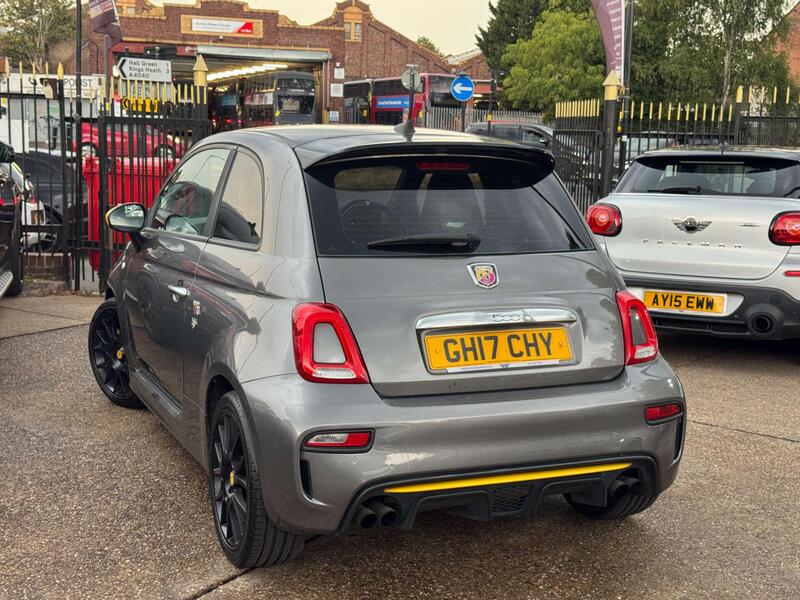 Abarth 595 view 4