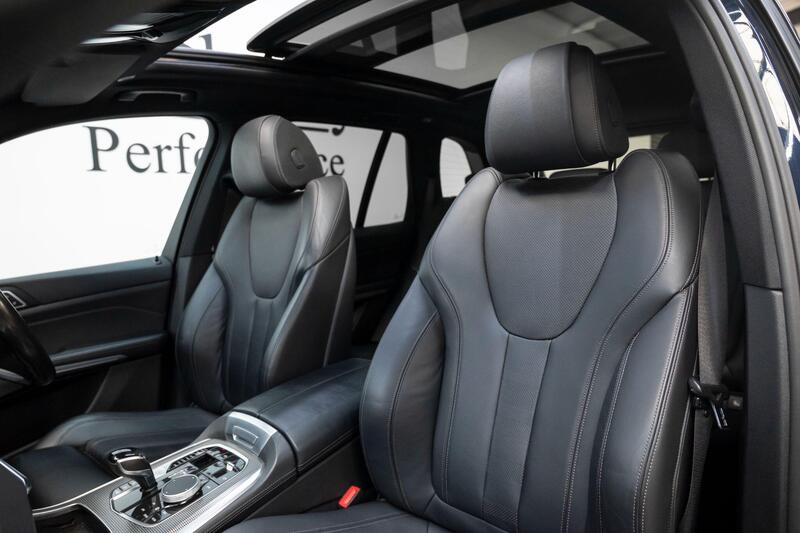 BMW X5 view 3