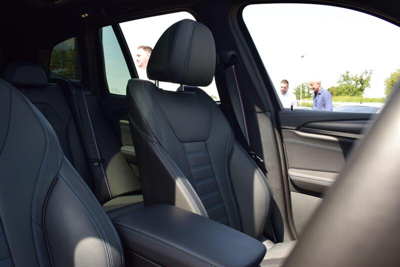 BMW X3 view 5
