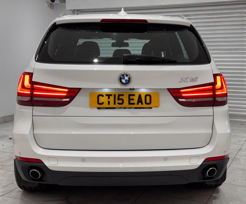 BMW X5 view 6