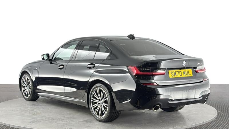 BMW 3 Series view 6
