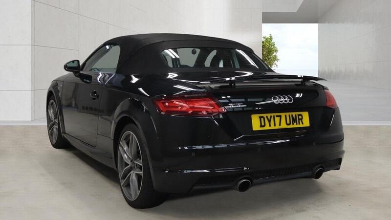 Audi TT view 3