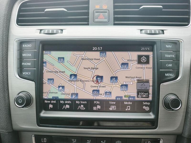 Volkswagen Golf view 6