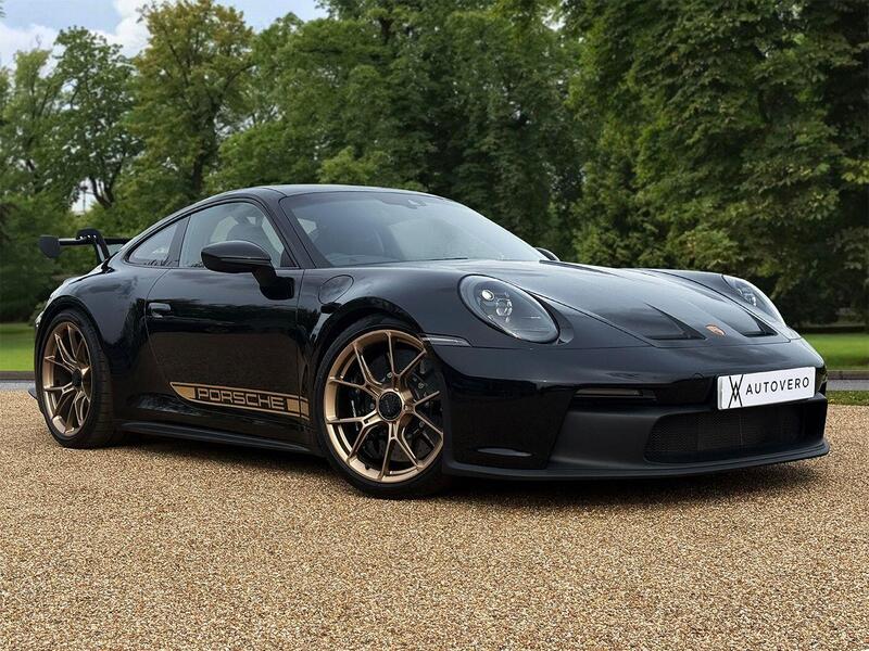 Porsche 911 view 3