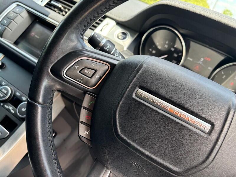 Land Rover Range Rover Evoque view 37