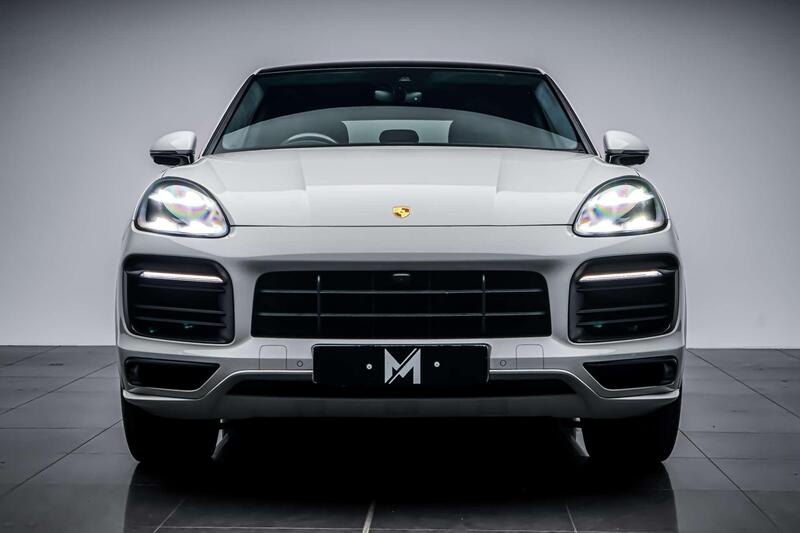 Porsche Cayenne view 2