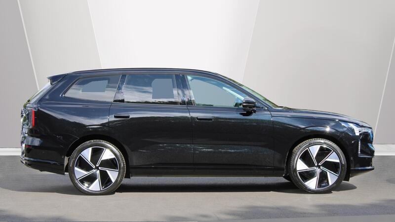 Volvo Ex90 view 3