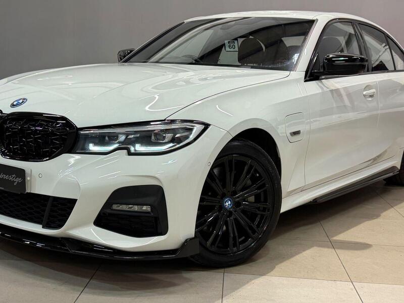 BMW 3 Series view 4