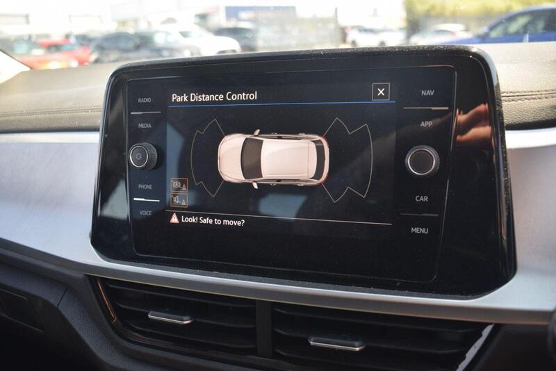 Volkswagen T-Roc view 2