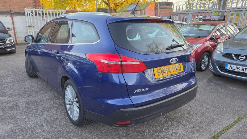 Ford Focus view 4