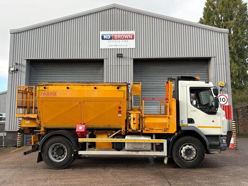 DAF LF230 18T GVW Hot Box Twin