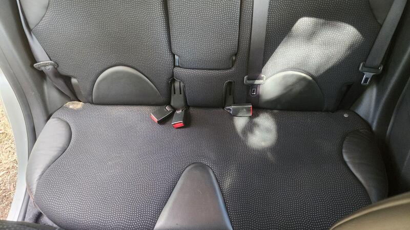 2010 Nissan Note — photo 31