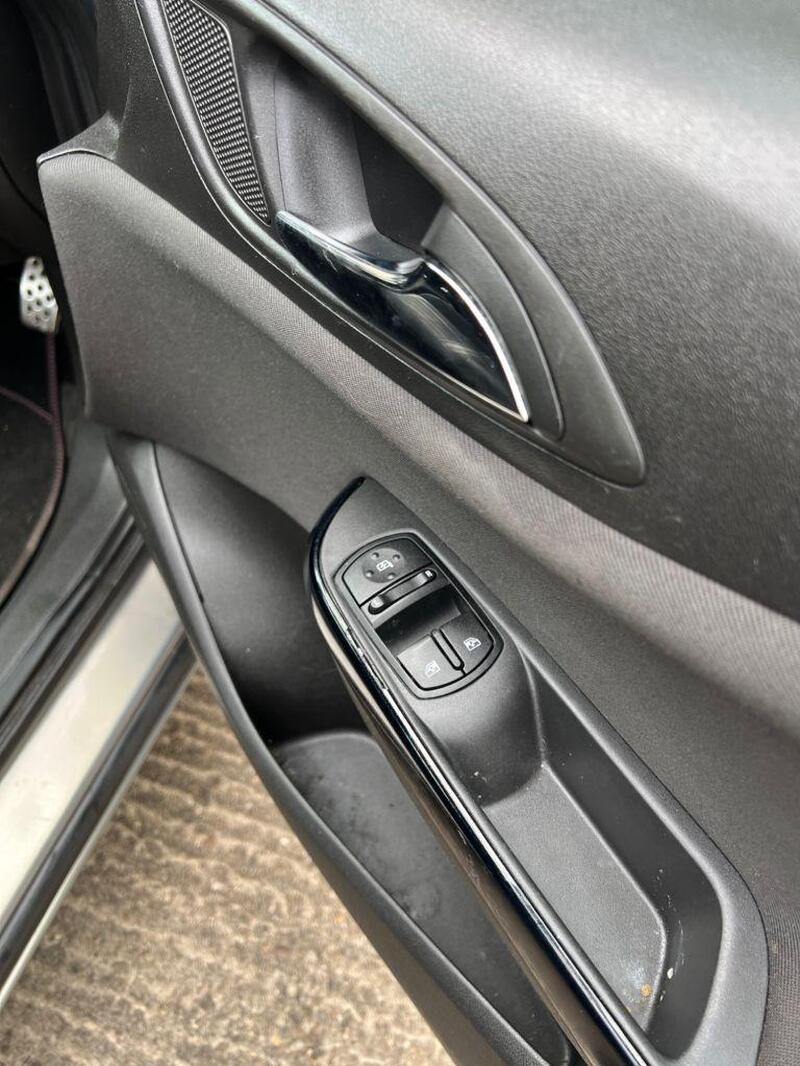 Vauxhall Corsa view 22