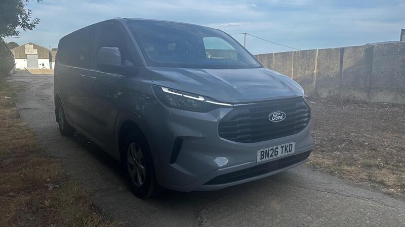 2026 Ford Transit Custom — photo 2