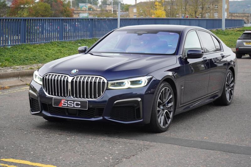 BMW 7 Series view 7