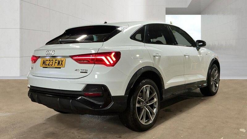 Audi Audi Q3 view 6