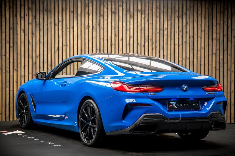 BMW 8 Series view 3