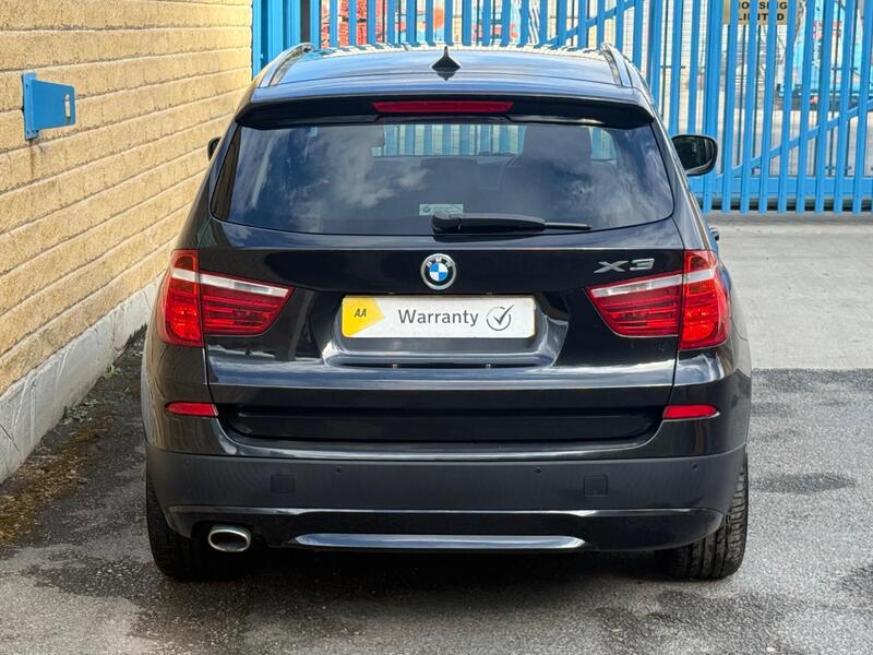 BMW X3 view 6
