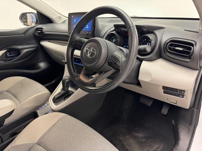 Toyota Yaris view 7