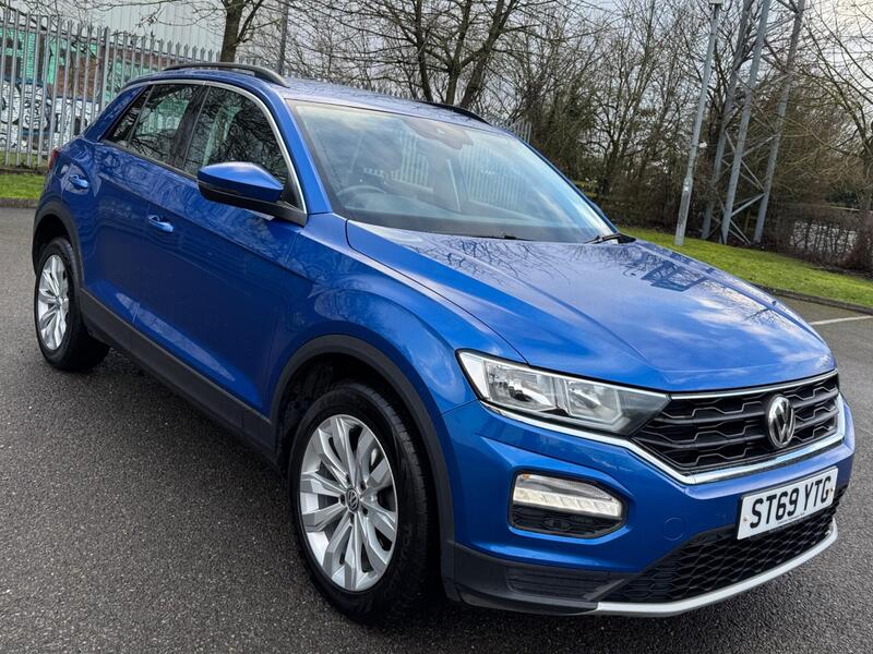 Volkswagen T Roc view 2