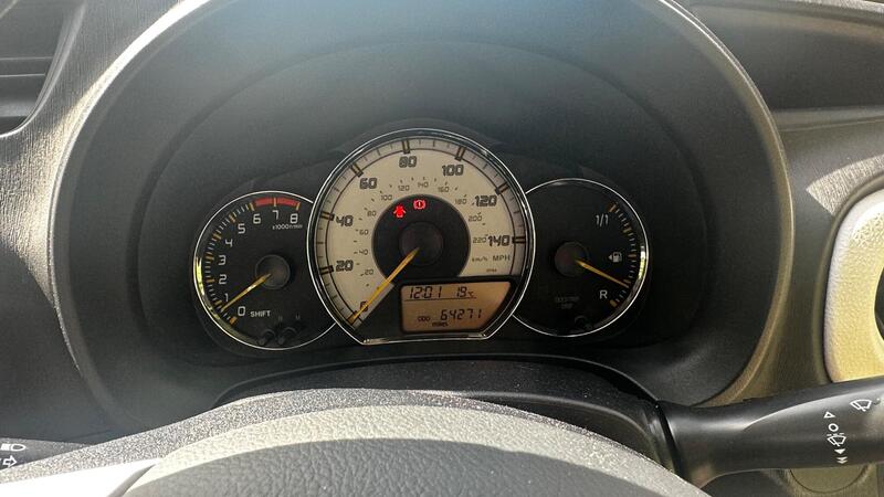 2013 Toyota Yaris — photo 14