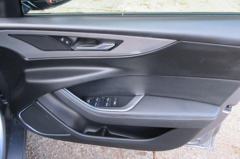Jaguar Xe view 19