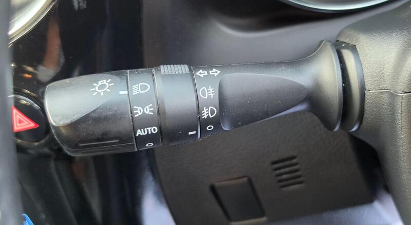 Toyota Auris 1.8 VVT-h Icon Tech CVT Euro 6 (s/s) 5dr thumbnail 33