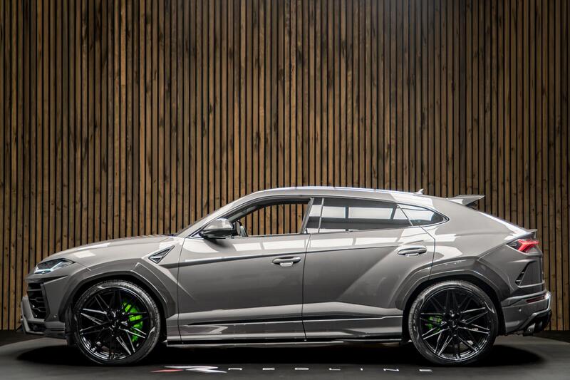 Lamborghini Urus view 7