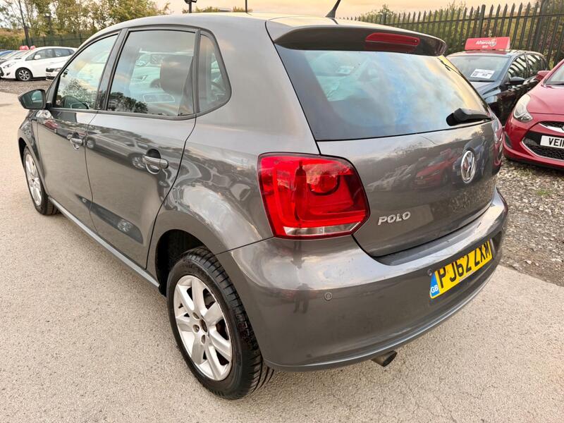 Volkswagen Polo view 5