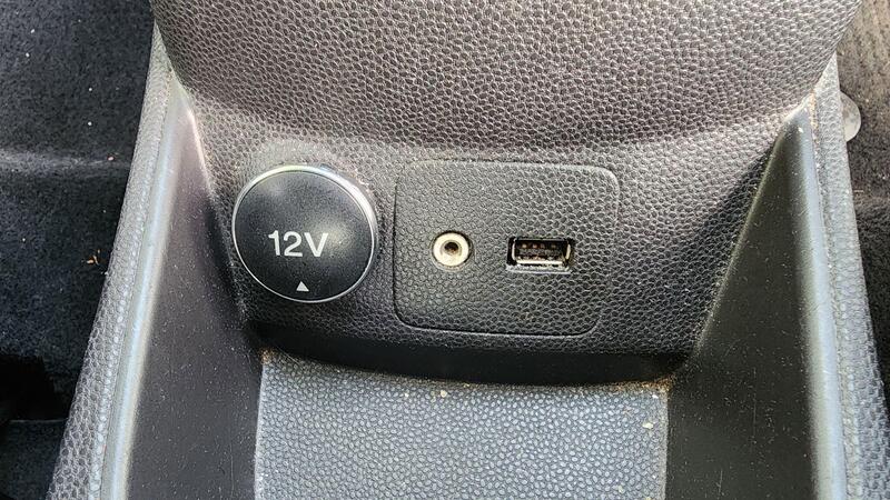 2014 Ford Fiesta — photo 39