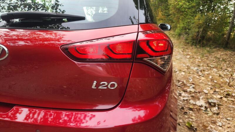 2015 Hyundai i20 — photo 22