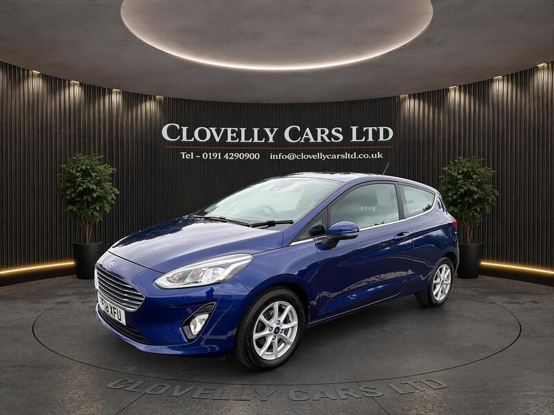 Ford Fiesta view 3