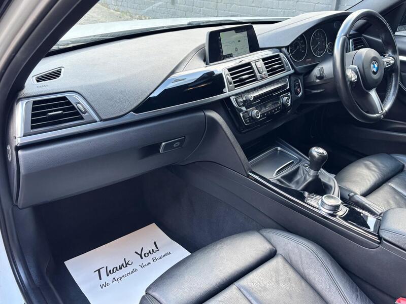 BMW 3 Series view 3